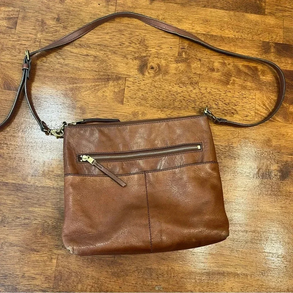 Fossil Fiona Large Saddle Brown Pebbled Leather
Crossbody Bag Handbag Purse - Picture 1 of 16